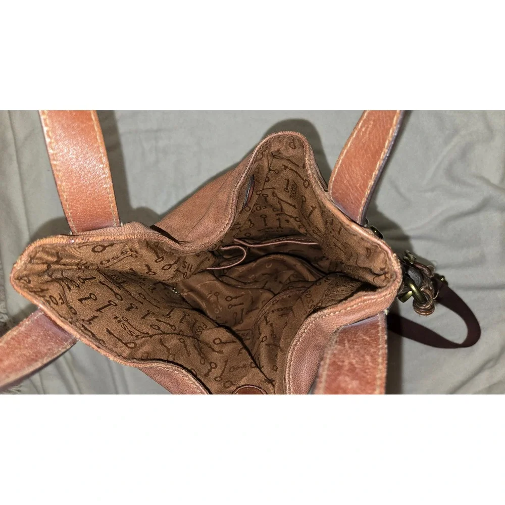 Fossil Long Live Vintage Brown Leather Hobo Crossbody Bag Cognac Brass Hardware